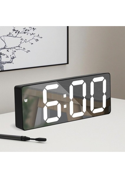 Dijital Masa Saati – Alarm Erteleme, Gece Modu ve Ses Kontrollü Akıllı LED Saat