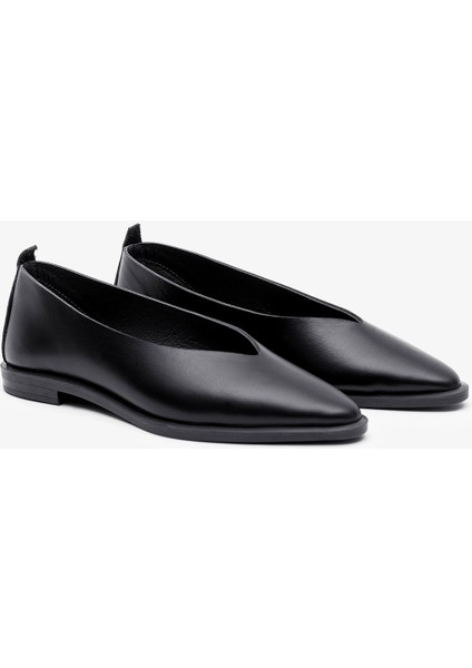 Juno Siyah Deri Kadın Babet fırsatları