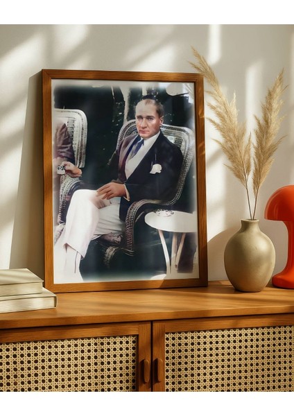 Atatürk Koltukta Portre Dijital Baskı Poster V1 (Çerçevesiz) indirimleri