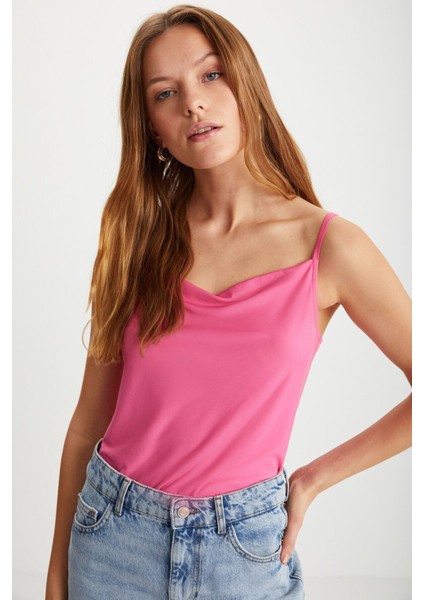 Helınna Kadın Ip Askılı Safran Degaje Yaka Pembe Bluz