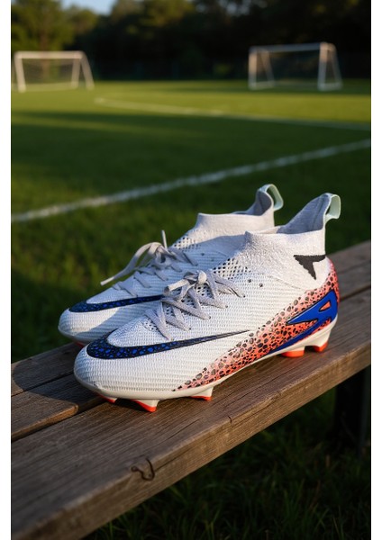 Superfly Profesyonel Çoraplı Çim Saha ve Halısaha Krampon