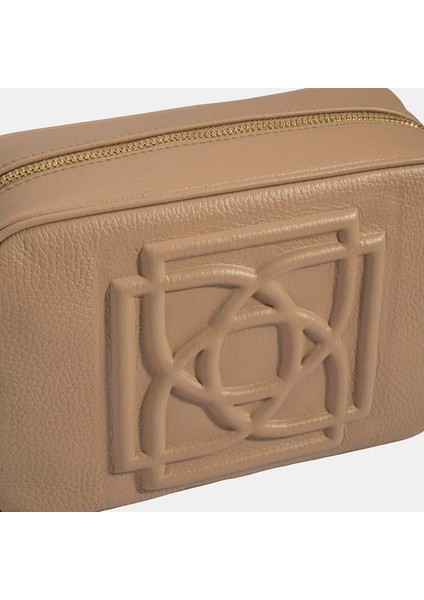 Kadın Vizon Monogram Deri Postacı Çantası indirimleri