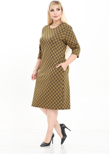 Çift Cepli Desenli Esnek Kışlık Büyük Beden Midi Elbise 18E-2729 fırsatları