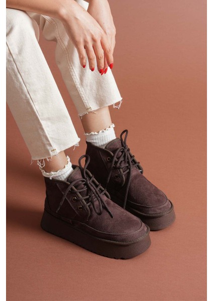 Venessa Kadın Mini Acı Kahve Süet Bağcıklı Içi Tüylü Düz Taban Bot