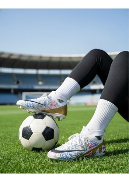 Laliga Çoraplı Krampon Çim ve Halı Saha Futbol Ayakkabısı
