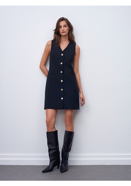 90930 V Yaka Düğmeli Elbise-Siyah