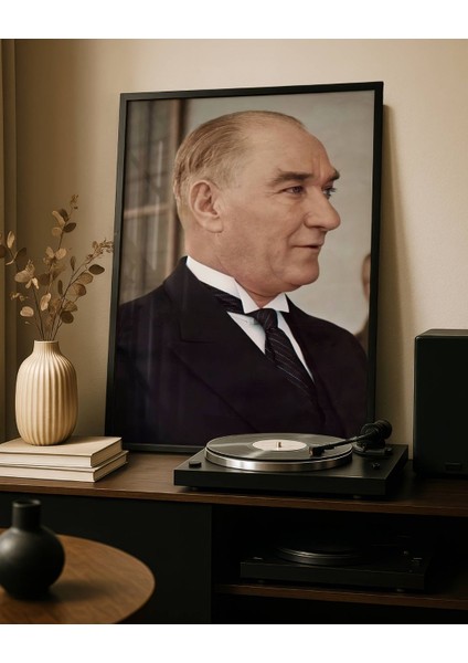 Atarük Portre Dijital Baskı Poster V7 (Çerçevesiz) fırsatları