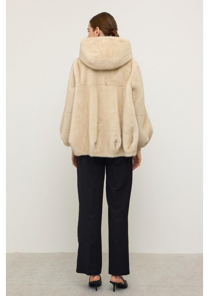 Kapüşonlu Fermuar Kapamalı Kürk Görünümlü Exclusive Ceket Bej 1009