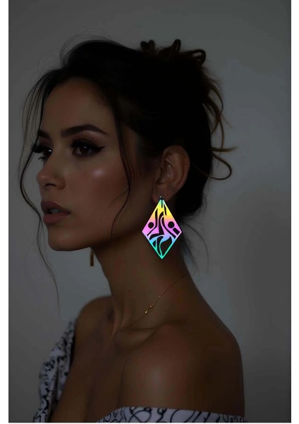 Rainbow Reflektörlü Geometrik Küpe, Tarz Lazer Kesim Küpe - APBJ009