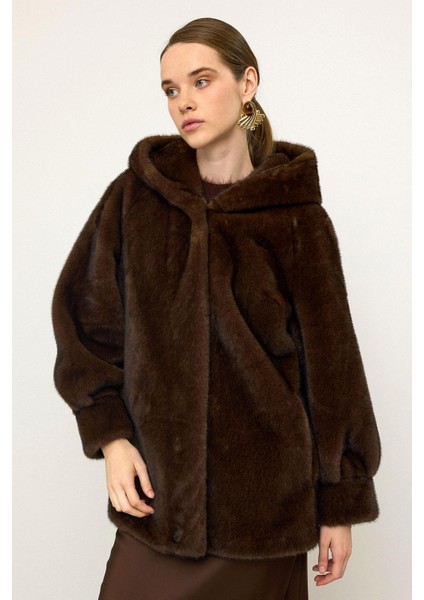 Kapüşonlu Kürk Görünümlü Exclusive Uzun Ceket K. Kahve 1008