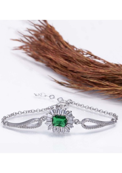 Elmas Montür Zümrüt Dikdörtgen Taşlı Gümüş Bileklik fırsatları