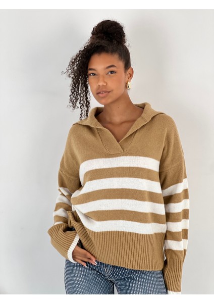 Kadın Geniş Yakalı Düşük Omuzlu Camel Çizgili Kazak modelleri