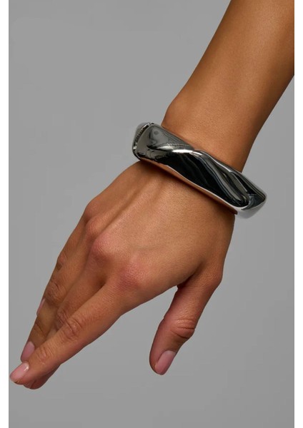 Geometrik Düz ve Kalın Gümüş Rengi Cuff Bileklik