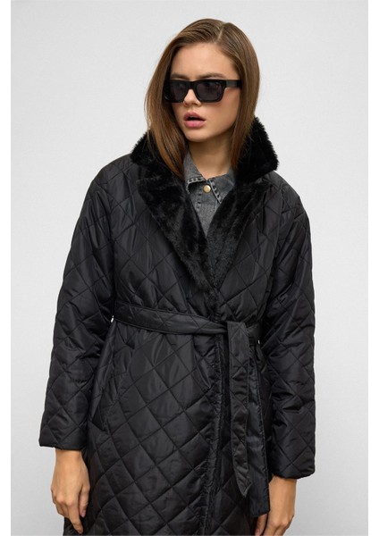 Peluş Garnili Çıt Çıt Kapamalı Kruvaze Kapitone Mont Siyah 6787