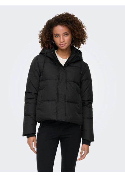15316455 Onlalıce Short Down Jacket Noos Otw fiyatları