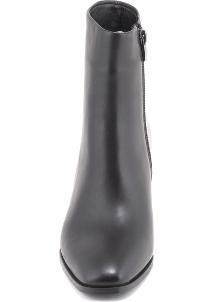 314 Kadın Bot modelleri