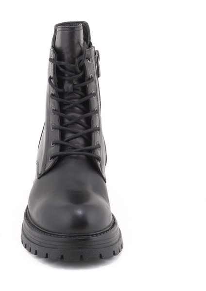 2554650 Kadın Bot modelleri