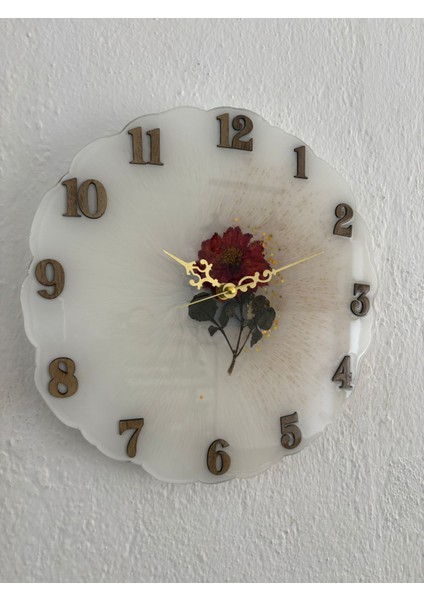 Gerçek Kurutulmuş Yıldız Çiçeği Epoksi Duvar Saati | Sade Inci Beyazıtasarım | Ahşap Rakamlı | 30 cm modelleri