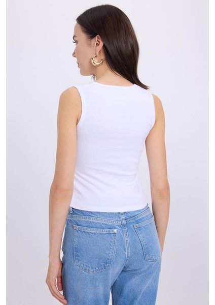 Kadın Slim Fit Dar Kesim V Yaka Sıfır Kol Pamuklu Ribanalı Beyaz Bluz