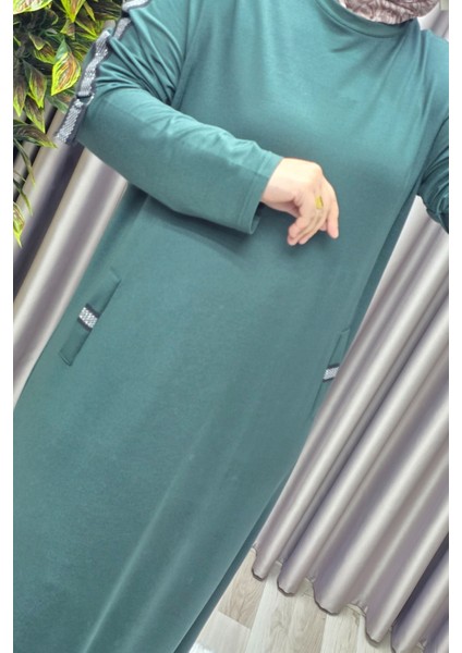 Kadın Tesettür Giyim Büyük Beden Kolu Şeritli Elbise indirimleri