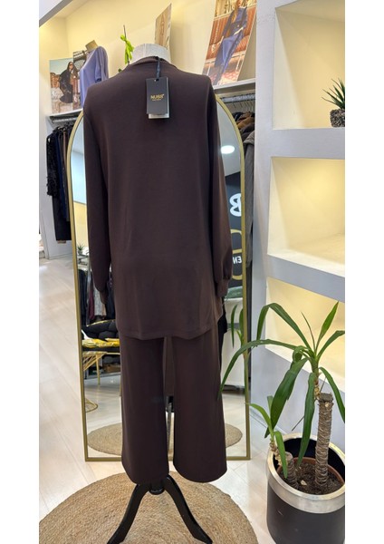 1024 Pantolonlu Fermuar Aksesuar Detayli Takim Kahve fiyatları