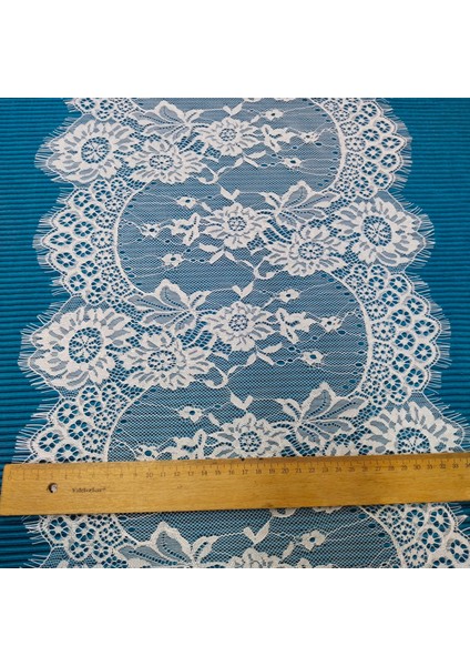 Sakallı Dantel (Kod A396) Eni 33 cm Boy 1 Adet 3 Metre Beyaz fırsatları