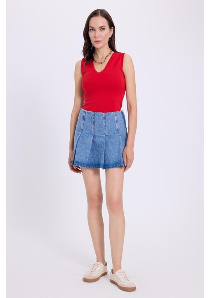 Kadın Slim Fit Dar Kesim V Yaka Sıfır Kol Pamuklu Ribanalı Kırmızı Bluz fırsatları