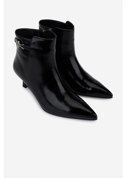 Kadın Hakiki Deri Siyah Rugan Topuklu Bot 33 6010 Bn Bot SK25-26 Sıyah Rugan fiyatları