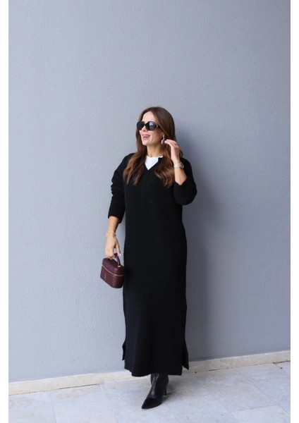 Siyah Yaka Detay Triko Elbise