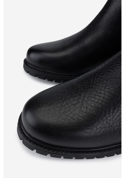 Kadın Hakiki Deri Siyah Düz Çizme 33 22035 Bn Czm SK25-26 Sıyah Royal modelleri