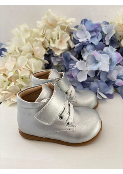 Minoo-Gümüş Kız Çocuk Ilk Adım Bot fırsatları