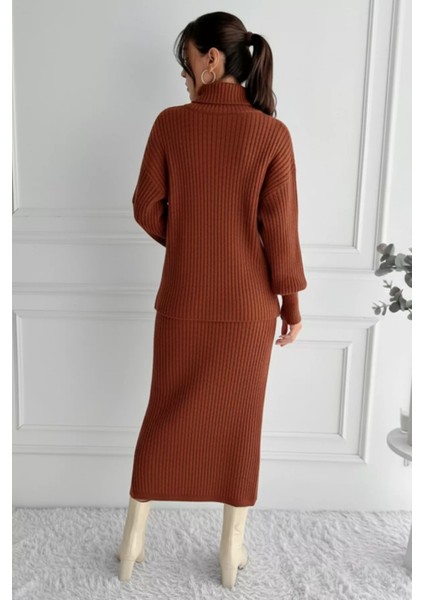 Kadın Tam Balıkçı Yaka Fitilli Triko Kazak Etek Ikili Takım P-00018936 modelleri