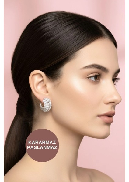 Antialerjik Suya Tere Dayanıklı Kararmaz Kadın Günlük Gece Düğün Için Zirkon Taşlı Halka Çelik Küpe