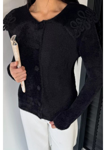 Kadın Yaka Detaylı Yumoş Iplik Triko Ceket P-00018854 modelleri