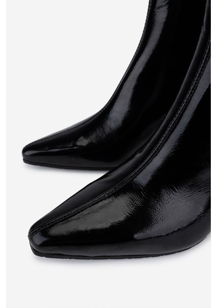 Kadın Hakiki Deri Siyah Rugan Topuklu Bot 33 16505 Bn Bot SK25-26 Sıyah Rugan modelleri