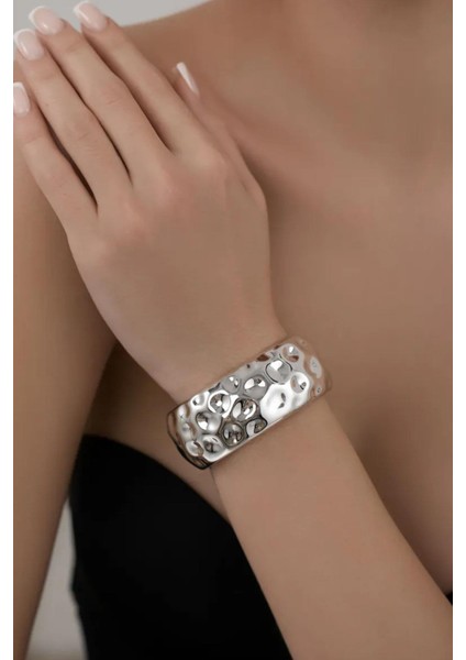 Dövme Dokulu Parlak Gümüş Cuff Bileklik fırsatları