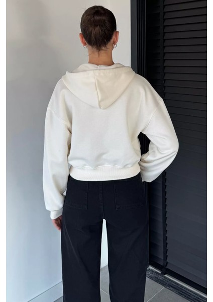 Kadın Kapüşonlu Şardonlu Ön Fermuarlı Crop Top Sweatshirt P-00018833 fırsatları