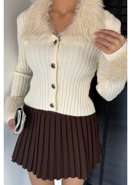 Kadın Yaka ve Bilek Peluşlu Triko Hırka P-00018843 modelleri