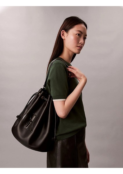 Siyah Kadın Omuz Çantası LV04F3232G