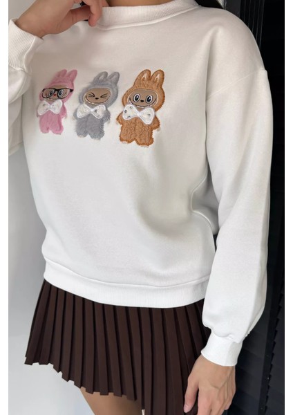 Kadın Bisiklet Yaka Ön Nakışlı Şardonlu Sweatshirt P-00018838 modelleri