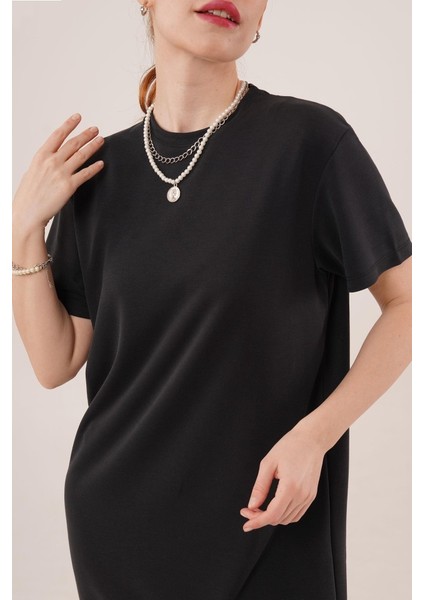 Yırtmaç Detaylı Kısa Kollu Salaş Maxi Siyah Elbise modelleri