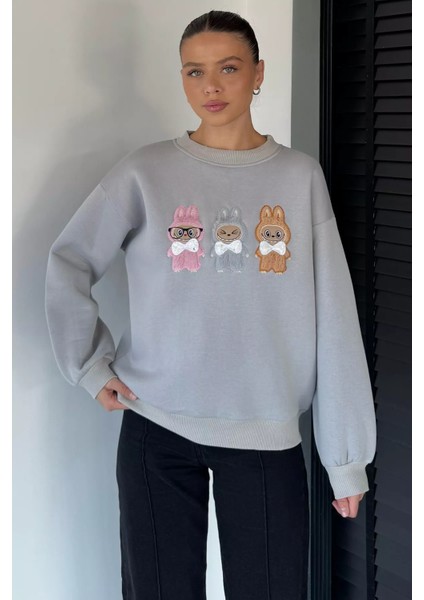 Kadın Bisiklet Yaka Ön Nakışlı Şardonlu Sweatshirt P-00018838 fiyatları