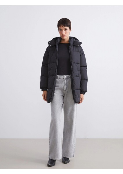 Lcw Vision Siyah Kapüşonlu Kadın Şişme Mont fiyatları