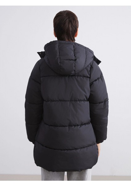 Lcw Vision Siyah Kapüşonlu Kadın Şişme Mont indirimleri