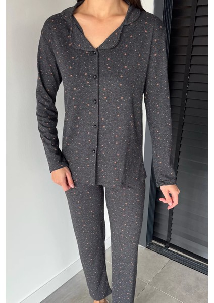 Kadın Ön Düğmeli Uzun Kol Yıldız Baskılı Pijama Takımı P-00018710 fiyatları