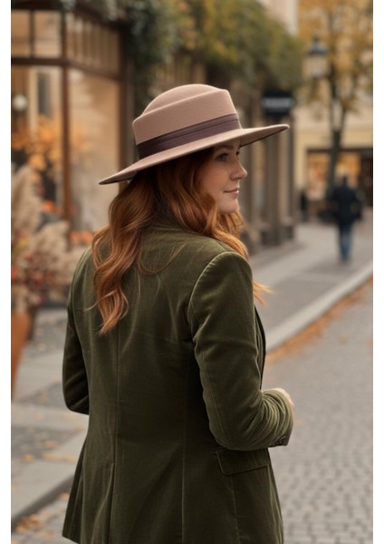 Kadın Yuvarlak Kenarlı Vizon Fötr Şapka fırsatları