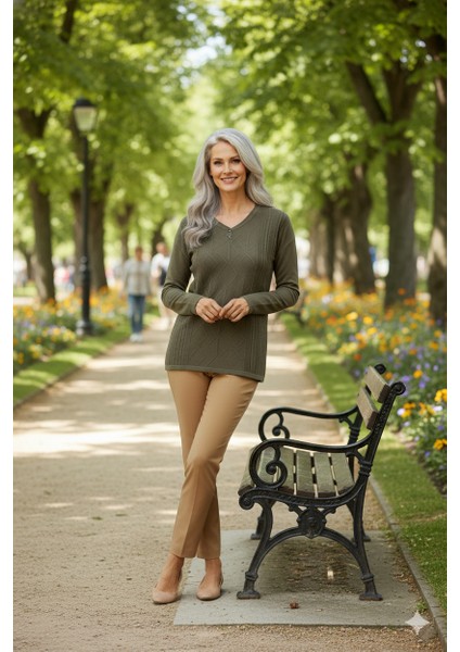 Kadın Kışlık Yünlü Örme Triko Anne Kazak Elmas Desenli Iki Düğmeli V Yakalı Likralı Rahat Kesim Tam Kalıp indirimleri