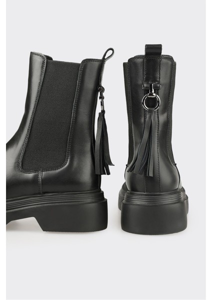 Siyah Deri Kadın Günlük Bot fırsatları