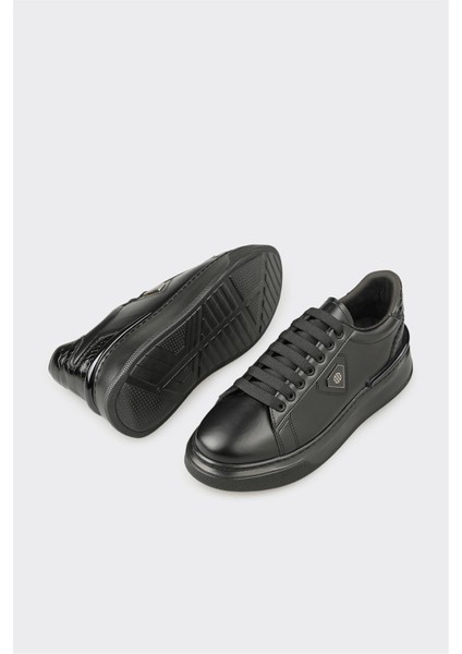 Siyah Erkek Spor Ayakkabı modelleri