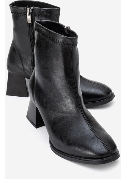 Sade Streçli Küt Burunlu Bot SİYAH CİLT